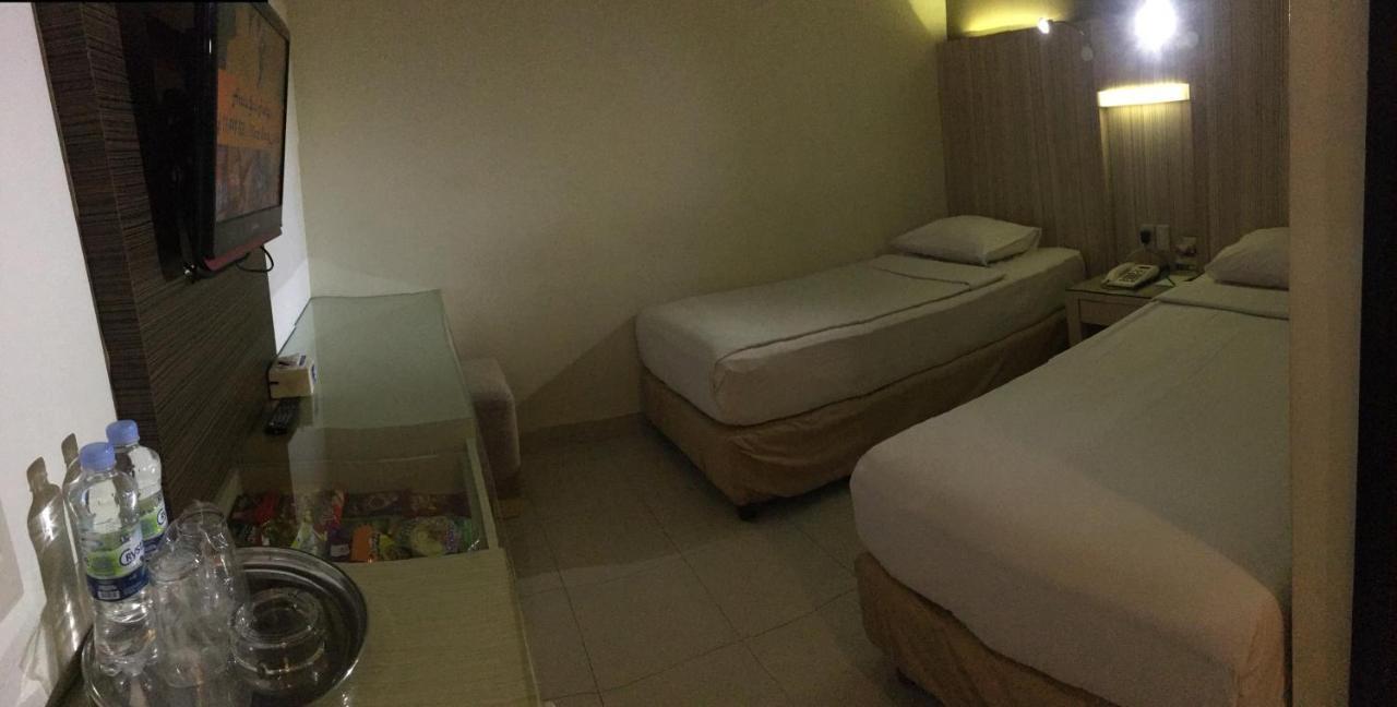 Hotel Wisata Niaga Purwokerto Eksteriør bilde